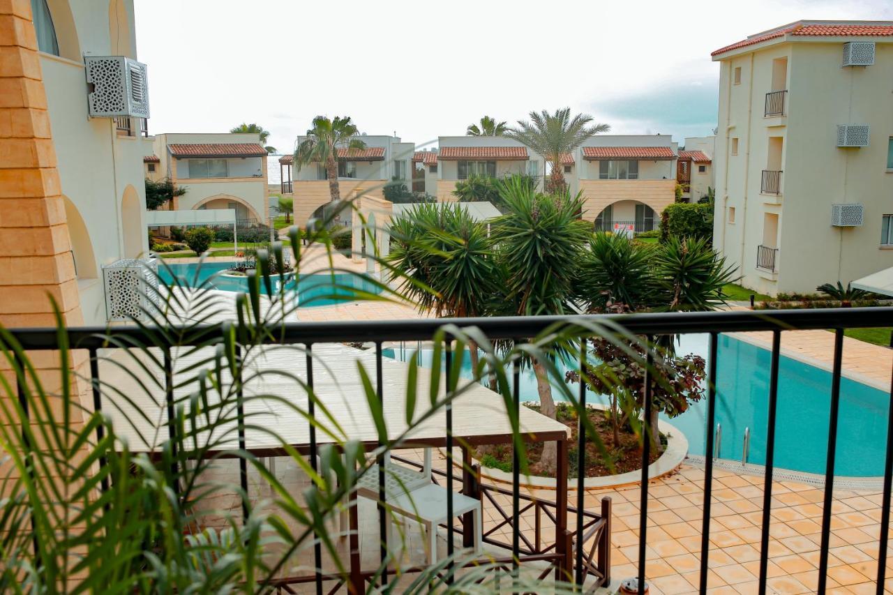 Fantastic 4 Cyprus First Line Beachfront Boghaz Eksteriør bilde